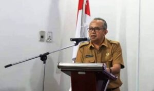 13-49-52-Plt Kepala Dinas Kesehatan Kota Bukittinggi Erwin Umar