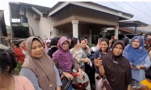 Emak-emak Kelurahan Tanah Mas Indah
