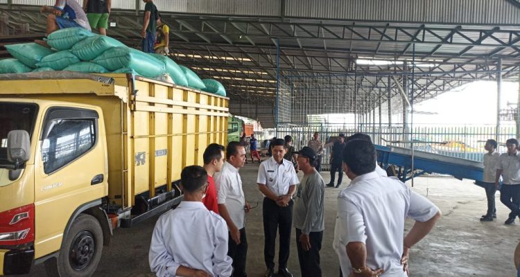 PJ. Bupati Sidak Gudang Beras